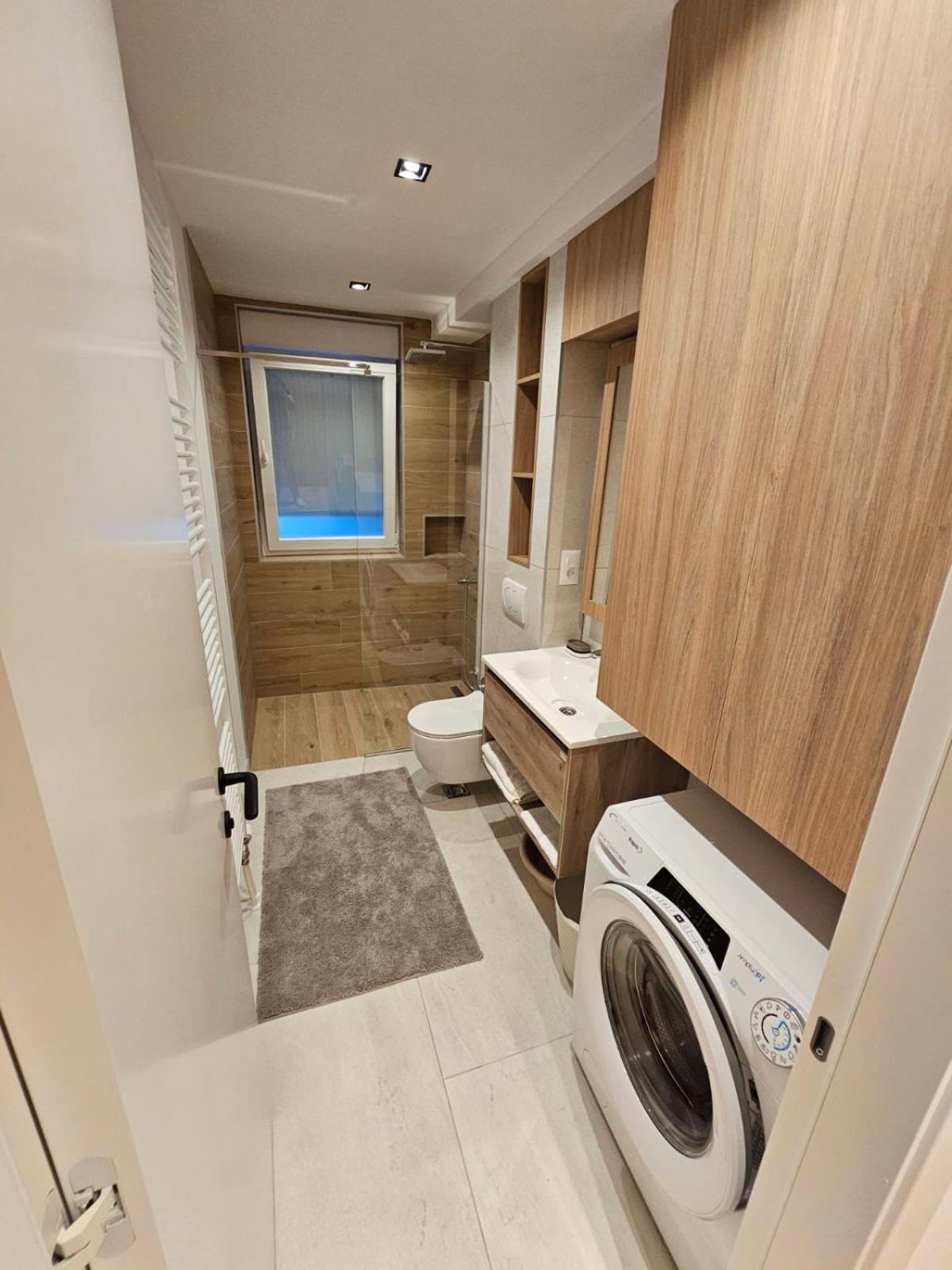 Apartma Harinhos *